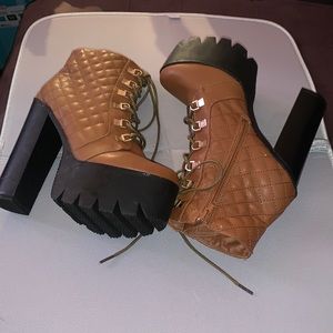 memunia boots